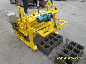 Мобилна машина за бетонови блокчета BS 40-3A